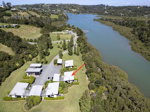 15/170 Green Road, Matakana
