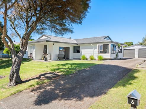 6 Landscape Road, Coastlands