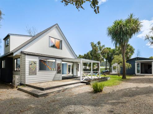 130 Consols Street, Waihi