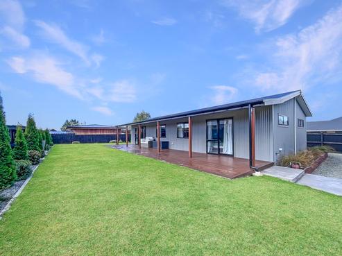 35 Rhoboro Road, Twizel
