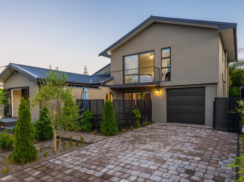 8A Westbourne Road, Murrays Bay