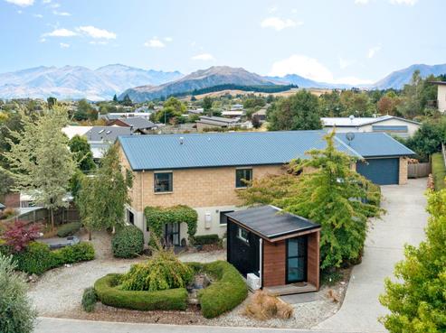 19 Allenby Place, Wanaka