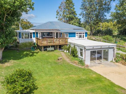 328 Hokio Beach Road, Hokio Beach