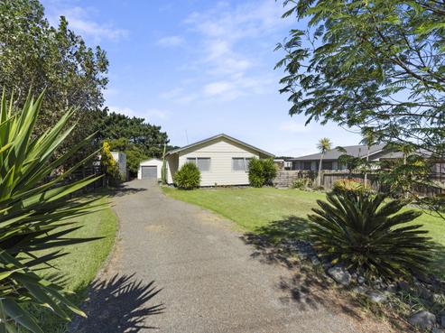 97 Koputara Road, Himatangi Beach