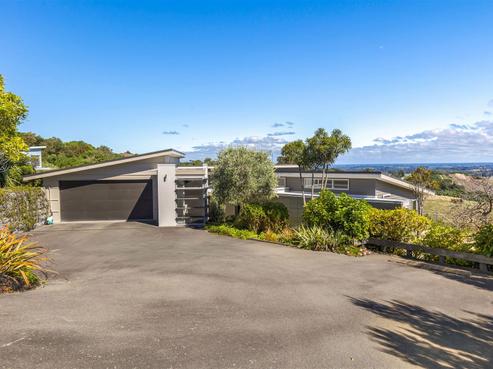 11 The Rocks, Kennedys Bush