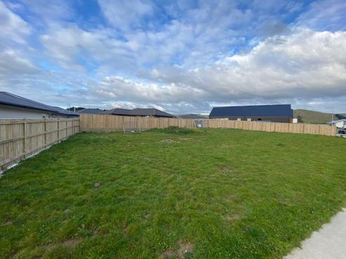 8 Sardinia Grove, Fitzherbert