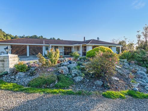 146 Kuku East Road, Manakau