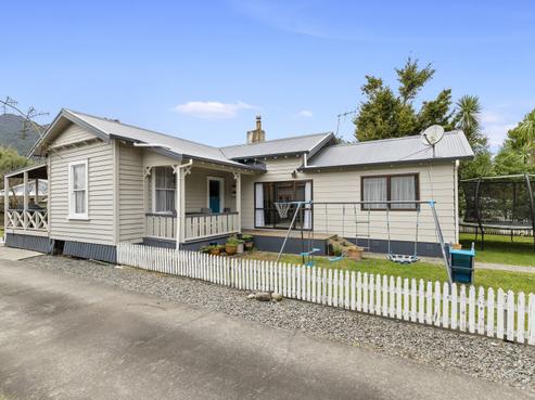 16 Stanley Avenue, Te Aroha