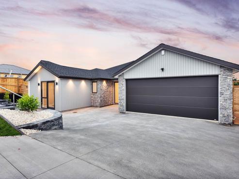 16 Kauri Gum Rise, Swanson