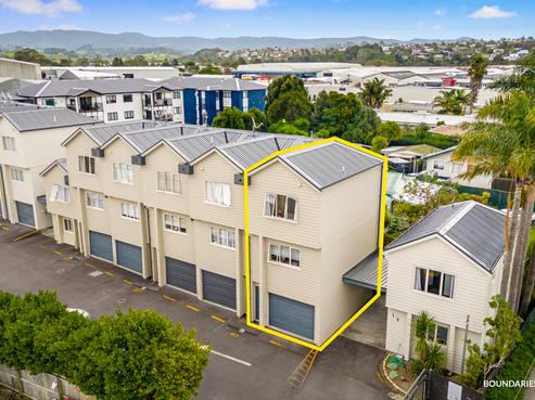 2/4 Keeling Road, Henderson