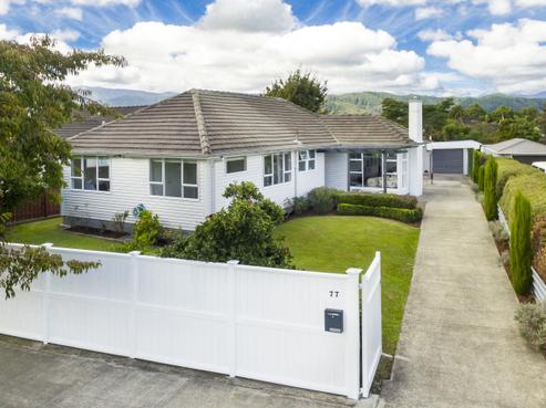 77 Shakespeare Avenue, Trentham