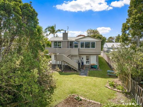 212 Don Buck Road, Massey