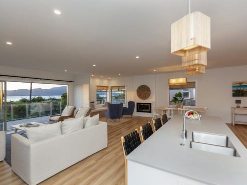 68 Marine Parade, Paraparaumu Beach