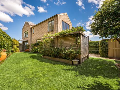 43 Tihi Street, Stonefields