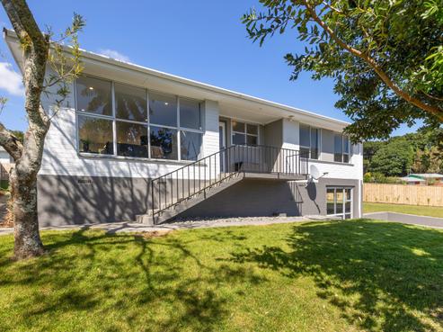 5 Brixham Place, Merrilands
