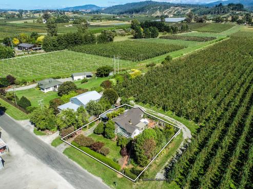 320 Chamberlain Street, Lower Moutere