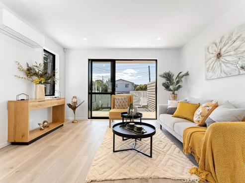 9/67 Royal View Road, Te Atatu South