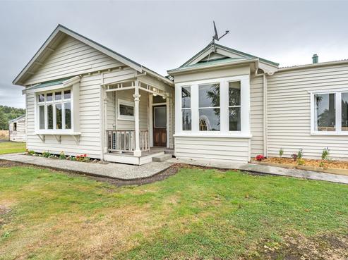 1561 Waimea Highway, Gore Surrounds
