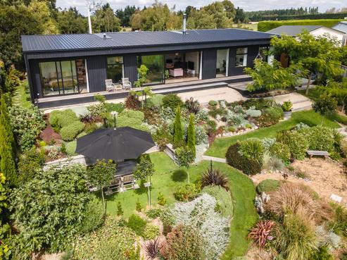 1824 Cust Road, Cust
