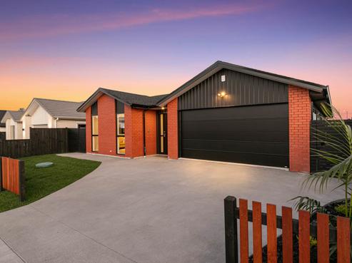 11 Frith Street, Wainui
