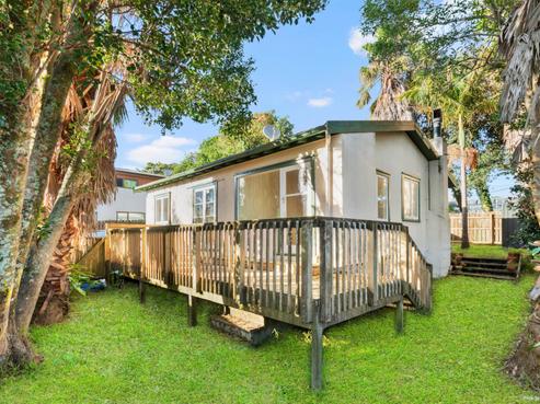 405A East Coast Road, Mairangi Bay
