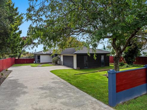 24 Pakeha Street, Matata