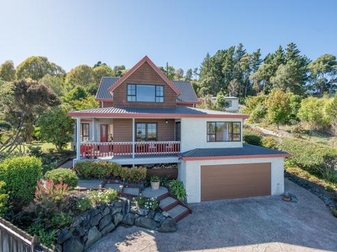 696A Atawhai Crescent, Atawhai