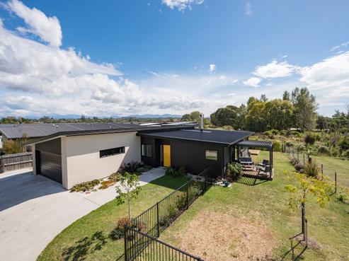 13 Topi Way, Mapua