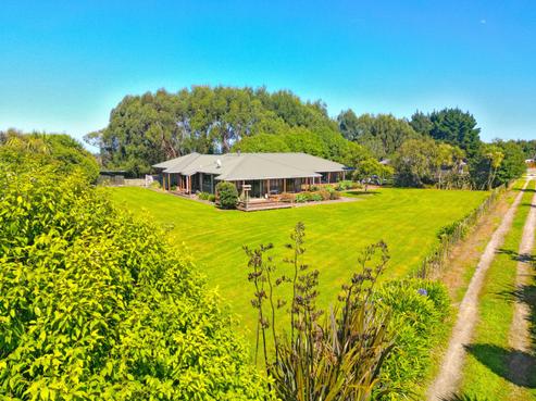 208 Holmwood Road, Kaitoke