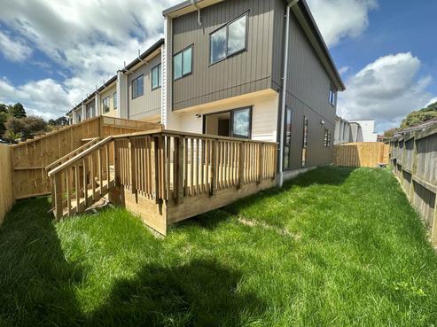 9/25 Vodanovich Road, Te Atatu South