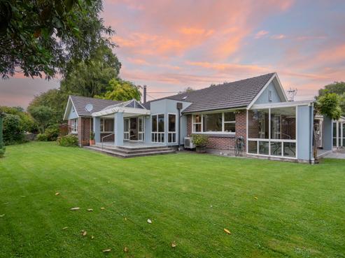 57 Crofton Road, Harewood