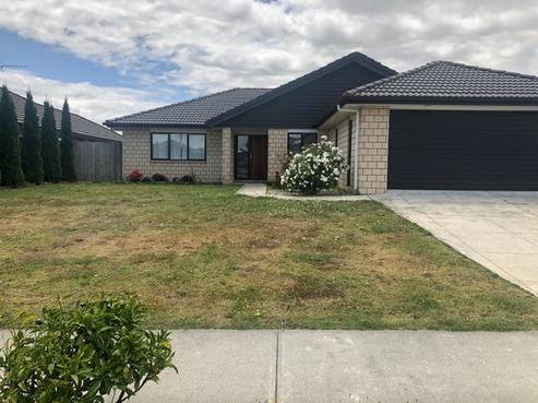 7 Raupo Place, Rototuna North