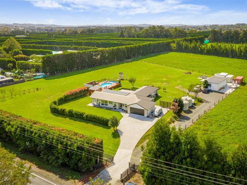 773 Waitakere Road, Kumeu