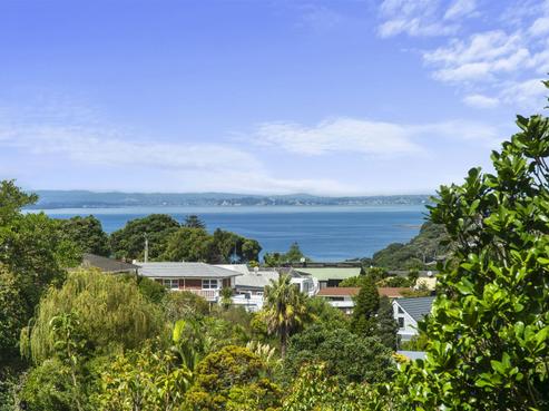 71 Lyons Avenue, Murrays Bay