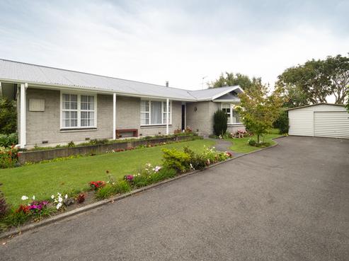 16 Woodham Drive, Allenton