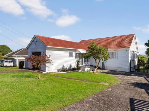 13 Court Crescent, Panmure