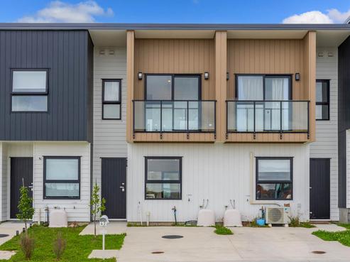 8 Paina Crescent, Massey