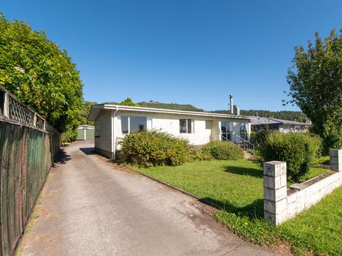 104 Fairy Springs Road, Fairy Springs