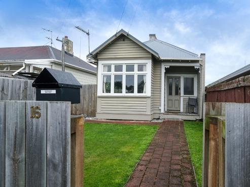 16 Ravelston Street, Saint Kilda