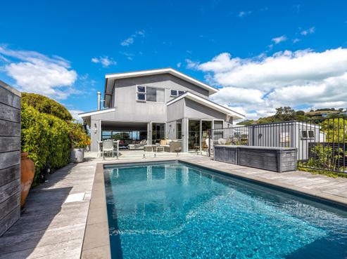 9 Wattle Road, Oneroa
