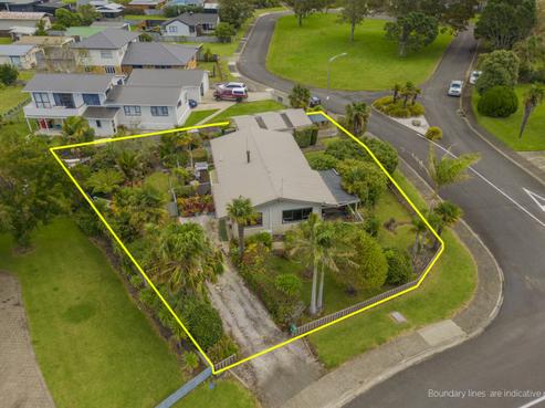 10 Centennial Drive, Whitianga