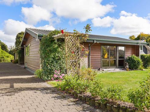 3 Mokoia Drive, Tihiotonga