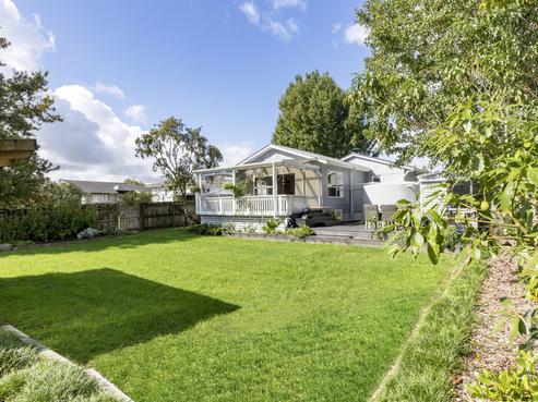 23 Queen Street, Riverhead