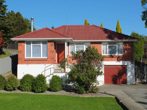 36 Avenue Road, West End