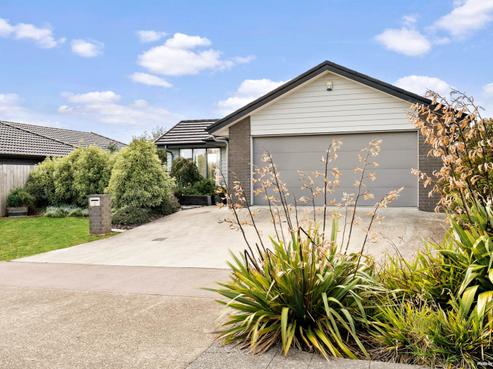 8 Huahua Crescent, Papakura
