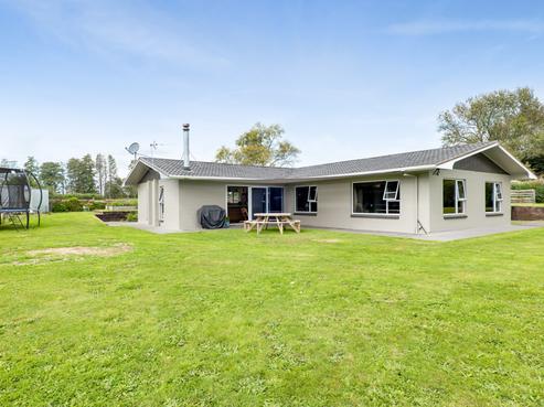 5 Dunn Street, Egmont Village