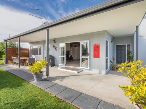 1 Blundell Avenue, Waipukurau and Surrounds