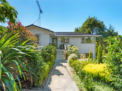40A Weatherly Road, Torbay