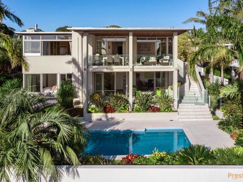 2 Taumata Road, Castor Bay