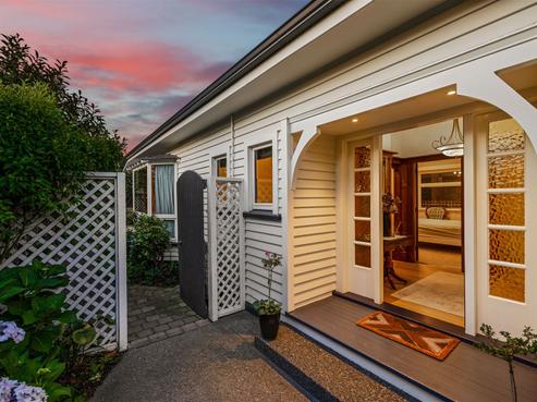 41A Tomes Road, Saint Albans
